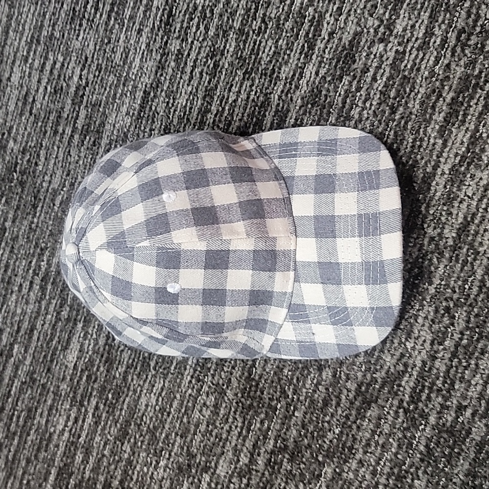 Plaid Flannel Baseball Cap in Grey